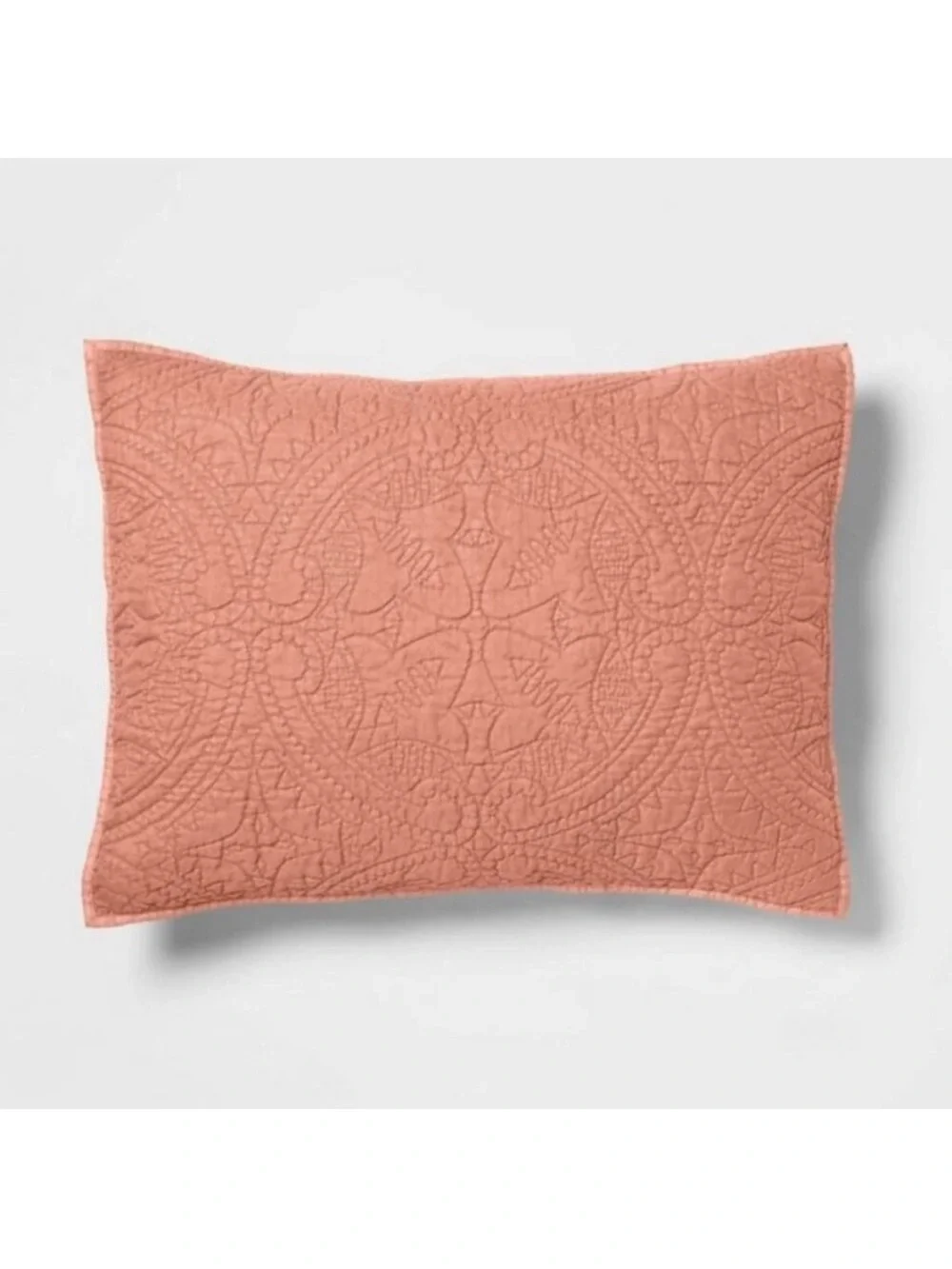 Opalhouse Jungalow King Quilted Paisley Quilt, Coral almost Terracotta color
